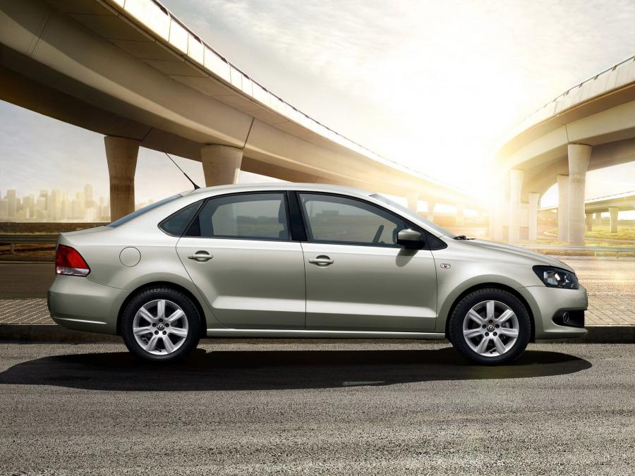  Volkswagen Polo Sedan 2010 года  (фото 64 из 123)